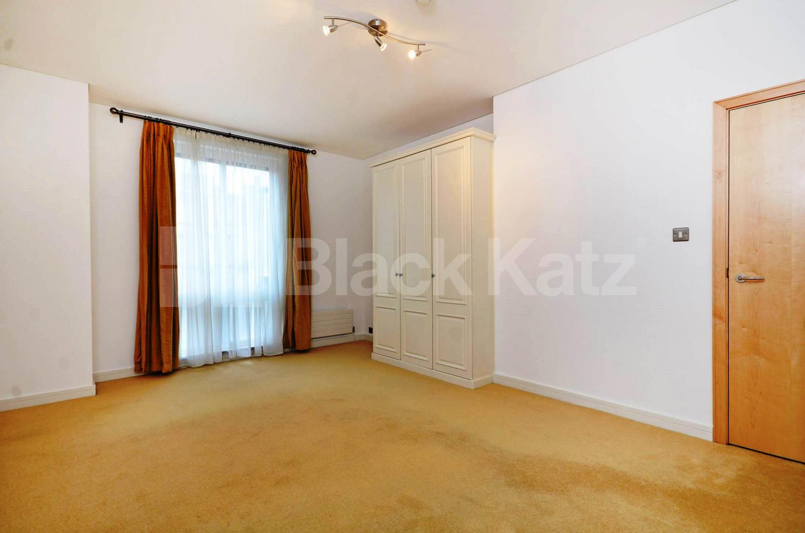 			NEW INSTRUCTION!, 2 Bedroom, 1 bath, 1 reception Flat			 Great Marlbrough Street , SOHO