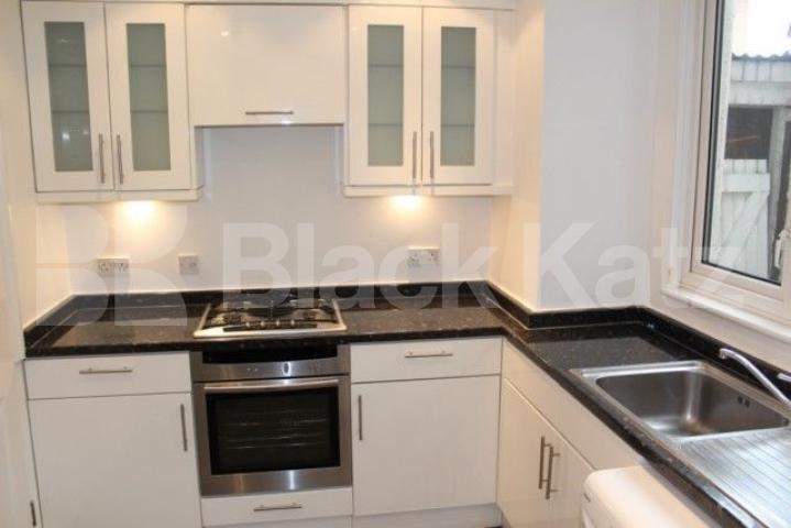 			MINS TO HEATH!, 1 Bedroom, 1 bath, 1 reception Flat			 Haverstock Hill, BELSIZE PARK