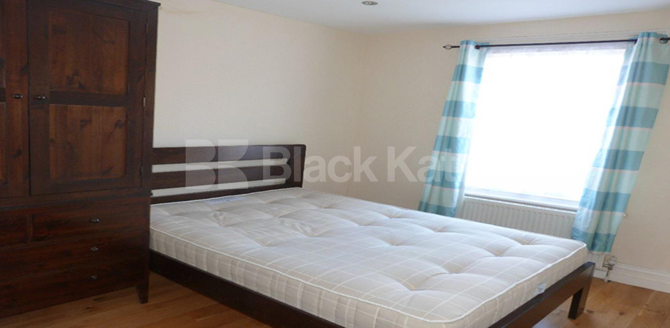 			NEW INSTRUCTION!, 2 Bedroom, 1 bath, 1 reception Flat			 Saltram Crescent, MAIDA VALE