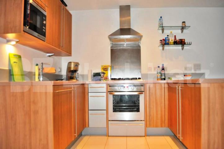 			NEW INSTRUCTION!, 2 Bedroom, 1 bath, 1 reception Flat			 Eden Grove, HOLLOWAY 