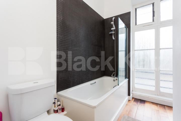 			NEW INSTRUCTION!, 1 Bedroom, 1 bath, 1 reception Flat			 Malden Road, KENTISH TOWN