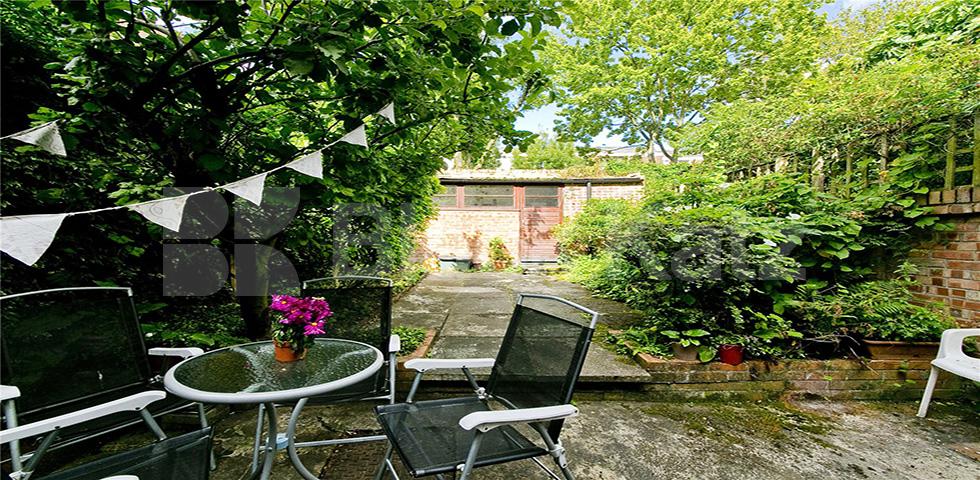 			GARDEN FLAT & AVAIL NOW!, 2 Bedroom, 1 bath, 1 reception Flat			 Sussex Way, HOLLOWAY