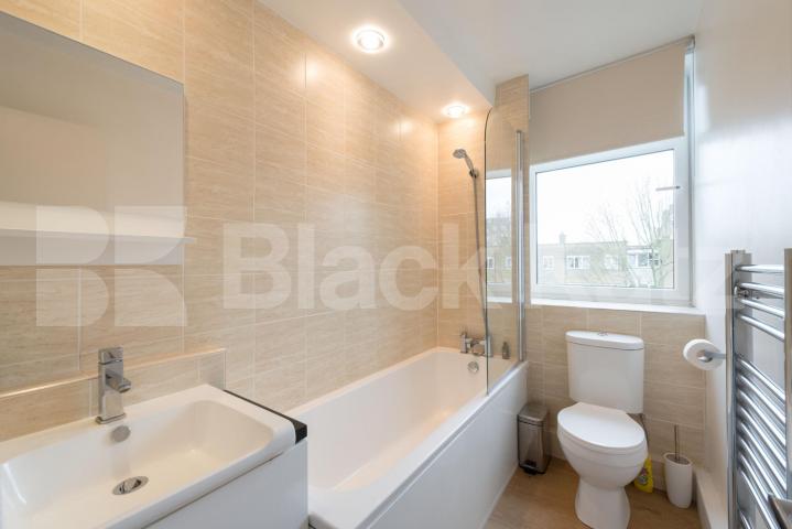 			NEW INSTRUCTION!, 1 Bedroom, 1 bath, 1 reception Flat			 Chester Crt, Albany Street, REGENTS PARK / GREAT PORTLAND STREET