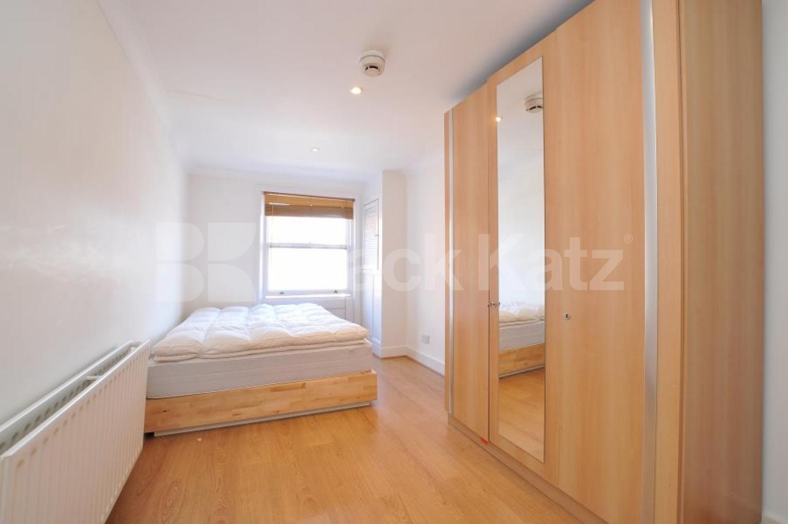 			MINS TO REGENTS PARK!, 1 Bedroom, 1 bath, 1 reception Flat			 Devonshire Place, MARYLEBONE