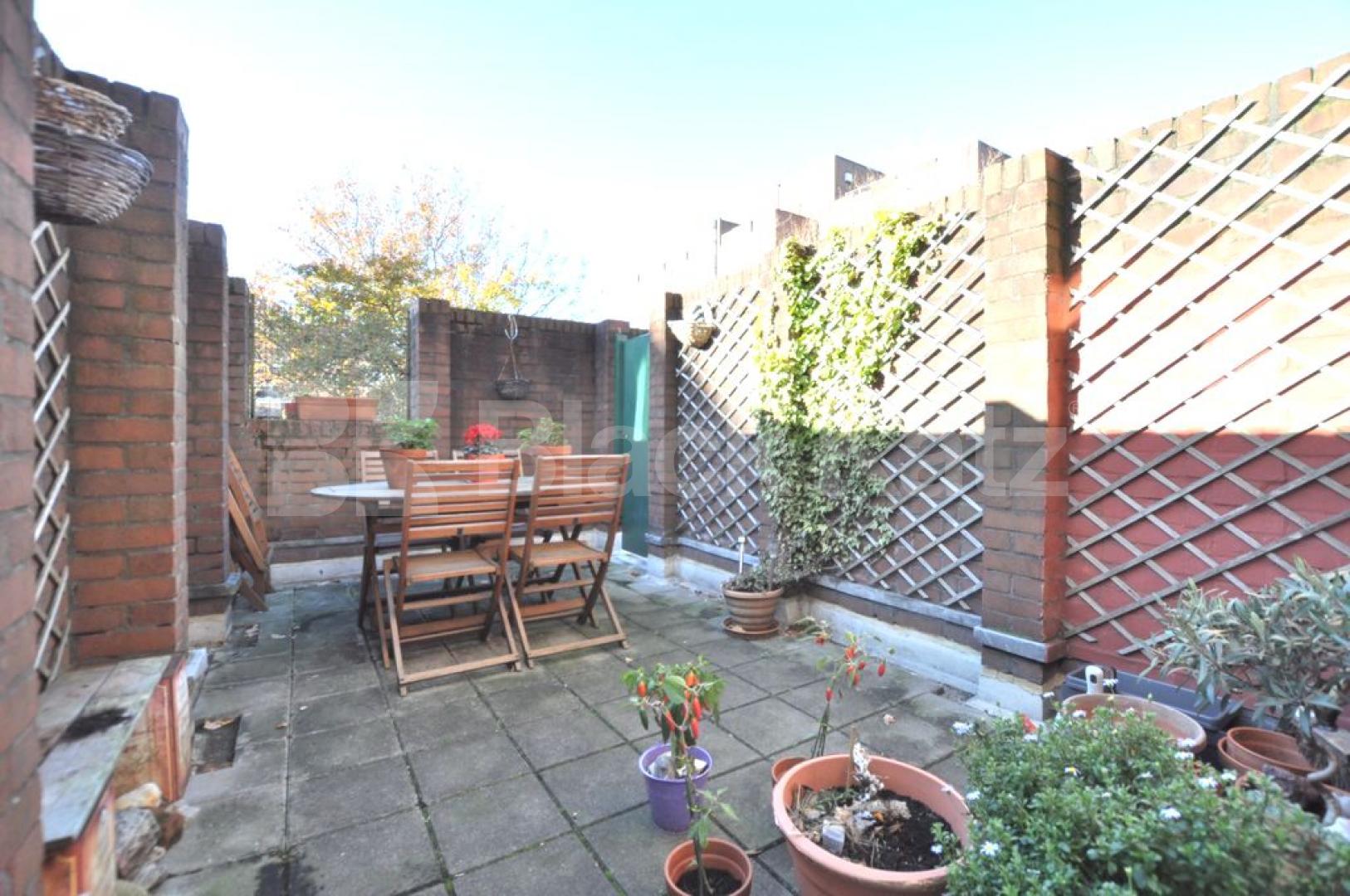 			NEW INSTRUCTION!, 2 Bedroom, 1 bath, 1 reception Flat			 Ingestre Road, KENTISH TOWN