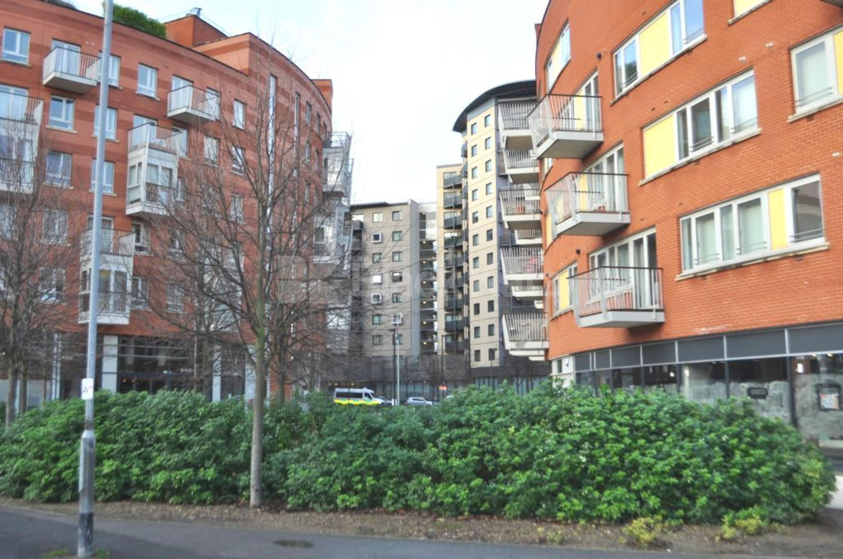 			NEW INSTRUCTION!, 2 Bedroom, 1 bath, 1 reception Flat			 Eden Grove, HOLLOWAY  N7