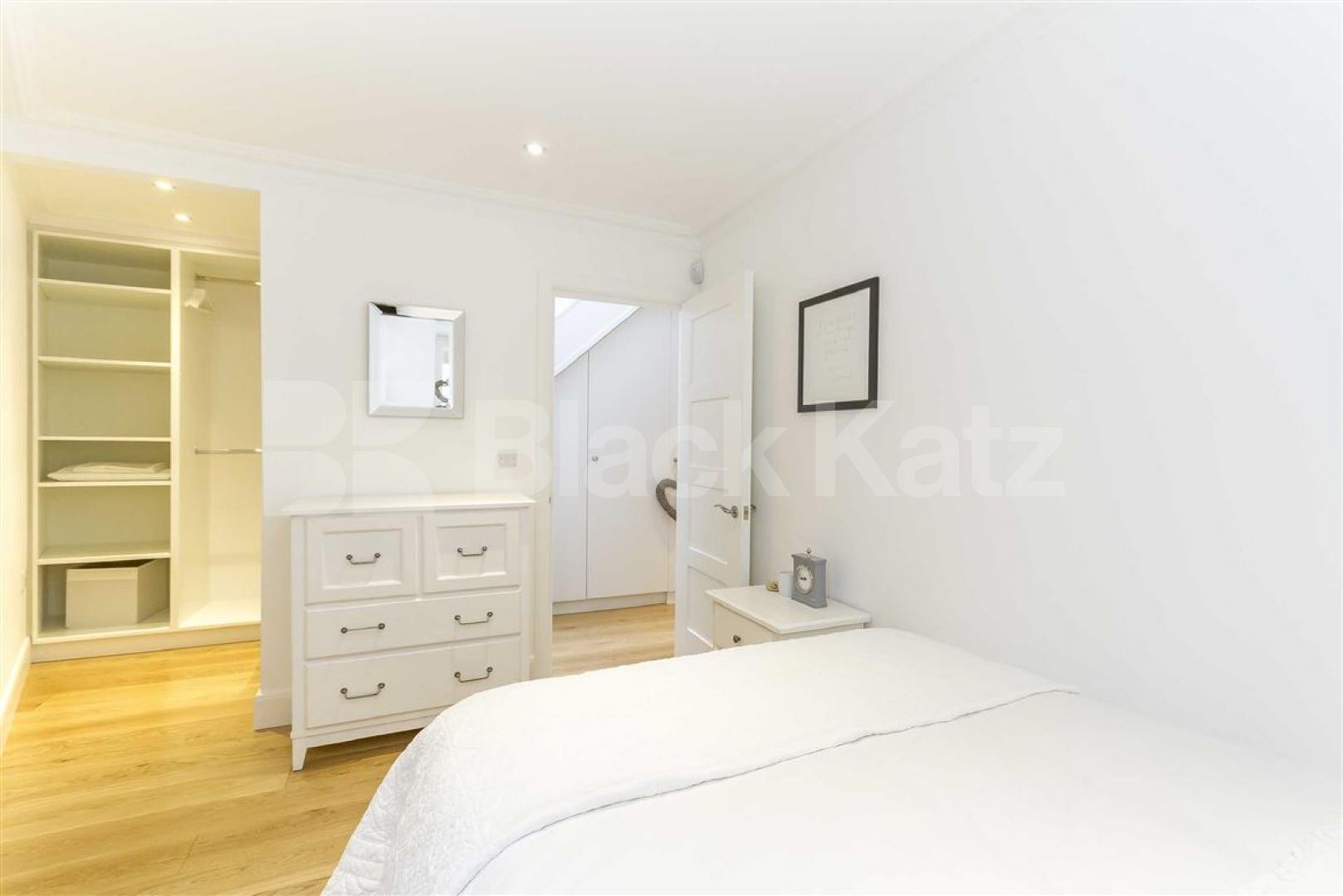 			NEW INSTRUCTION!, 2 Bedroom, 1 bath, 1 reception Flat			 Hilldrop Cresent, TUFNELL PARK