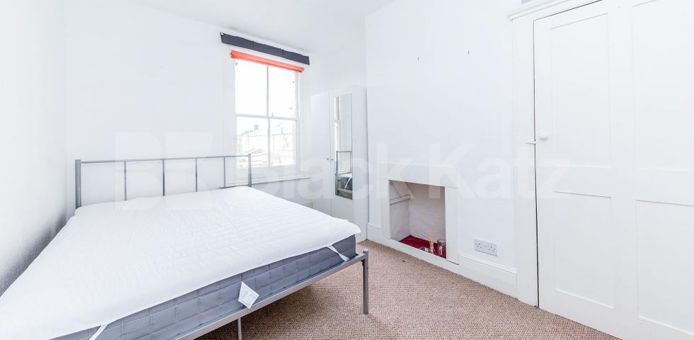 			NEW INSTRUCTION!, 3 Bedroom, 1 bath, 1 reception House			 Hawthorn Road , Upper Edmonton 