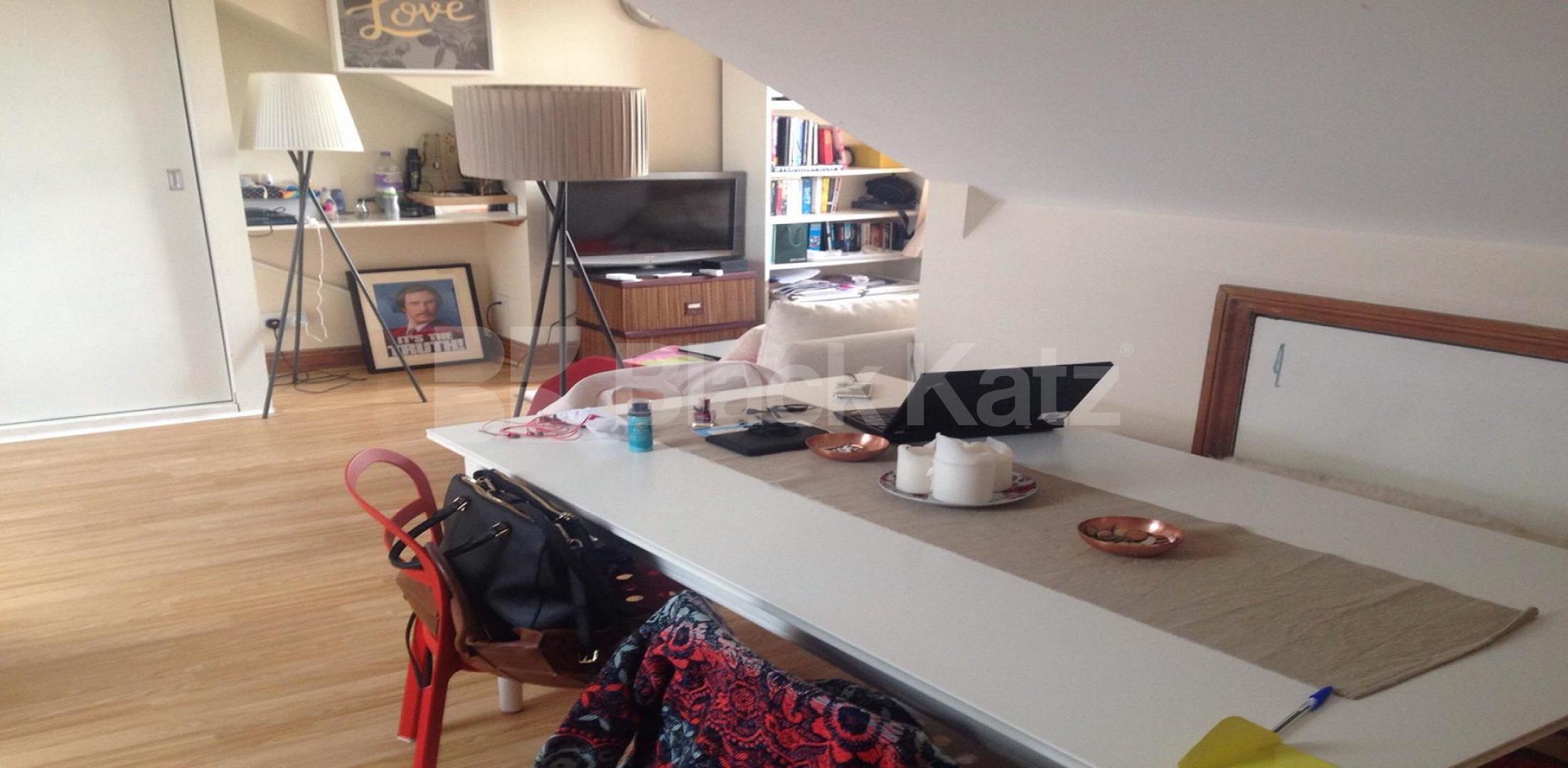 			UNDER OFFER , Studio Apartment, 1 bath, 1 reception Studio			 Queenstown Road, Battersea