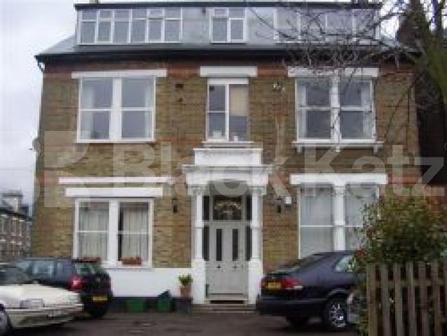			1 Bedroom, 1 bath, 1 reception Flat			 Queens Drive, FINSBURY PARK N4