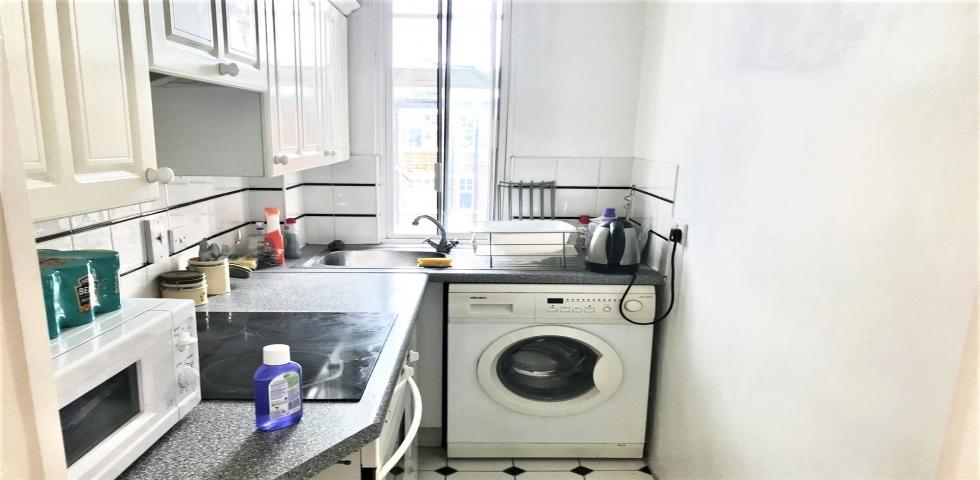 			Studio Apartment, 1 bath, 1 reception Apartment			 Belsize Grove, BELSIZE PARK