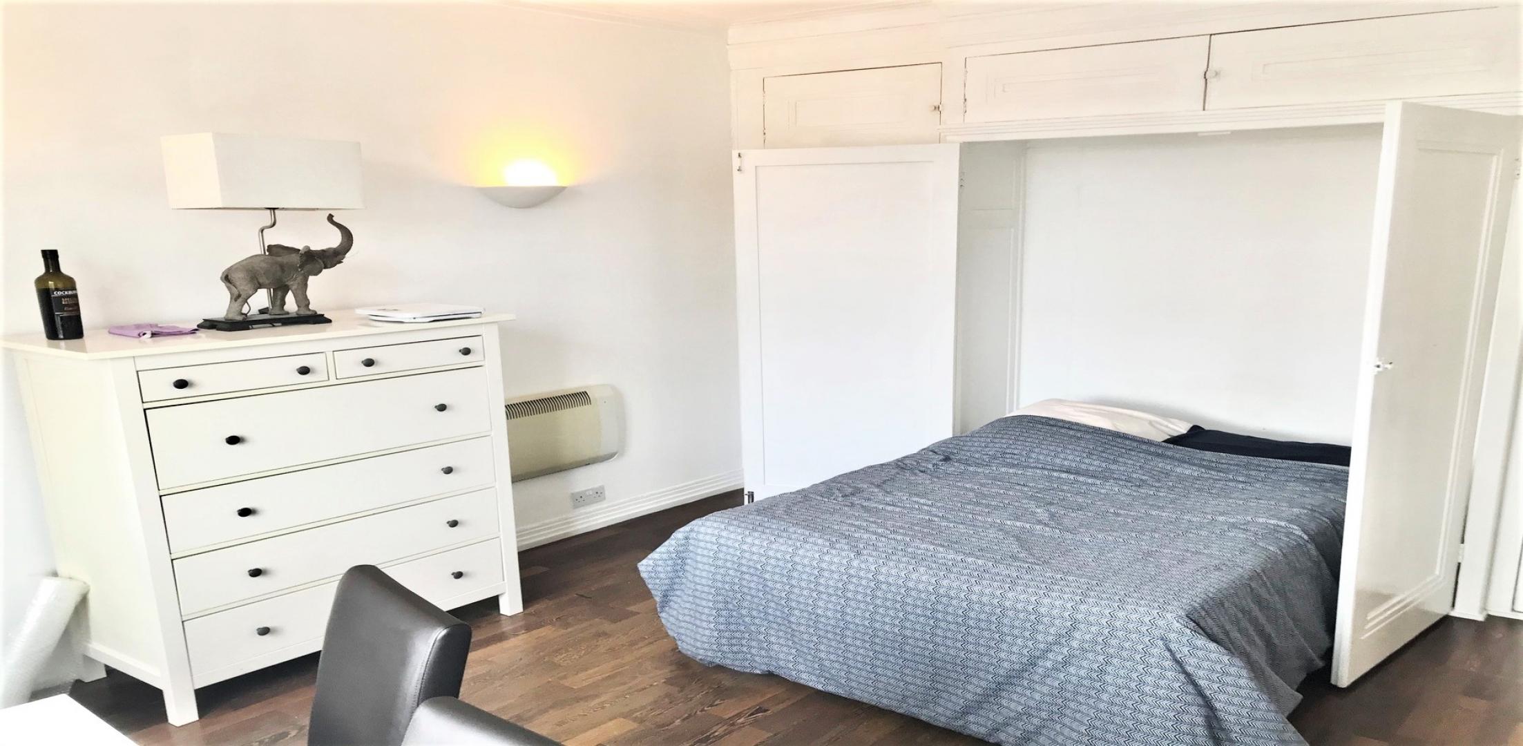 			Studio Apartment, 1 bath, 1 reception Apartment			 Belsize Grove, BELSIZE PARK