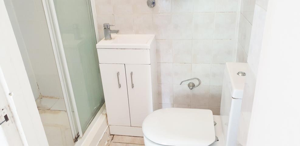 			Studio Apartment, 1 bath, 1 reception Studio			 Adamson Road, BELSIZE PARK