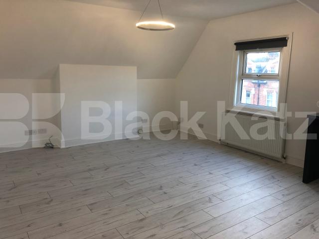 			Beautiful 1 bedroom flat, 1 Bedroom, 1 bath, 1 reception Apartment			 Park Avenue, Alexandra Palace