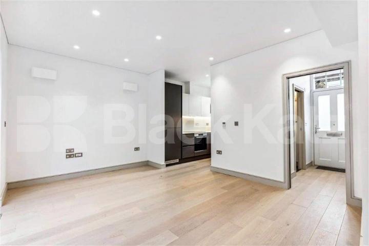 Exceptional new three bed two bath house in Kentish Town Raglan Street, Kentish Town