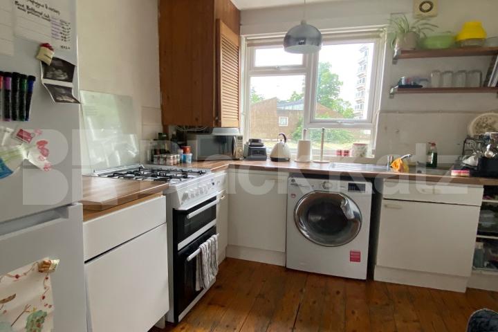 Bright & airy larger than average Mid-Century apartment  Rodenhurst Road, Clapham Park