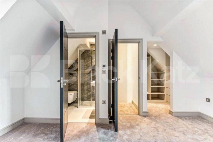 Exceptional new three bed two bath house in Kentish Town Raglan Street, Kentish Town