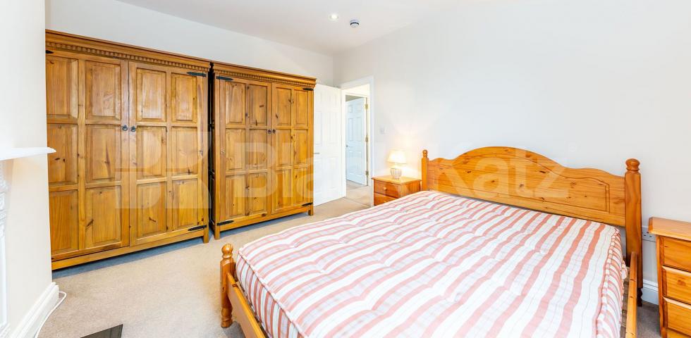 			New Instruction!, 1 Bedroom, 1 bath, 1 reception Flat			 Tottenham Lane, Crouch End