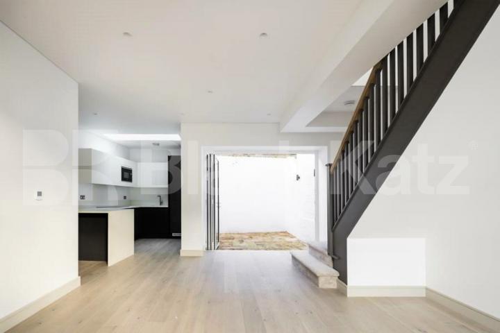 Luxury new 2 bed split level house with patio area in Kentish Town Raglan Street, Kentish Town