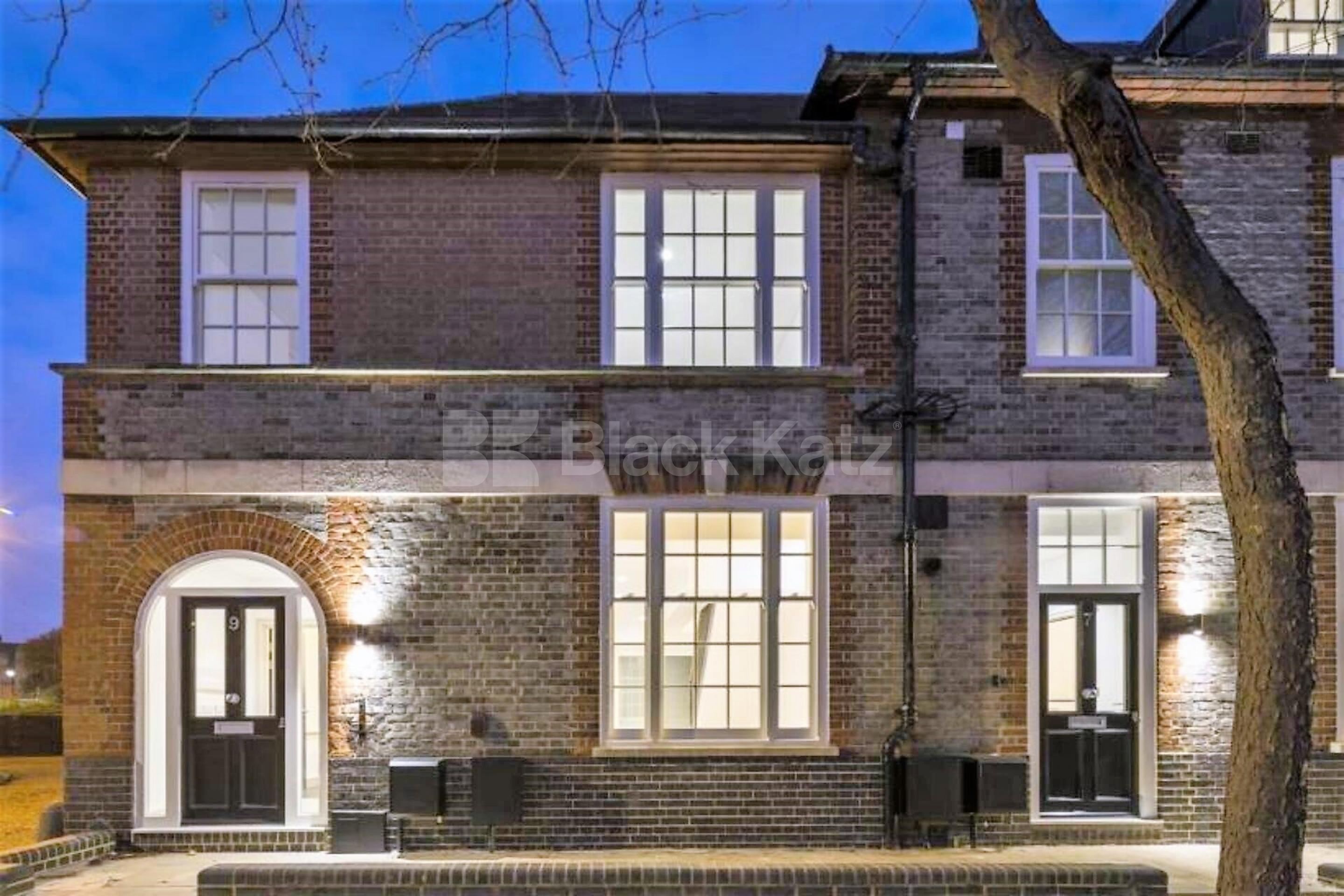 Luxury new 2 bed split level house with patio area in Kentish Town Raglan Street, Kentish Town NW5
