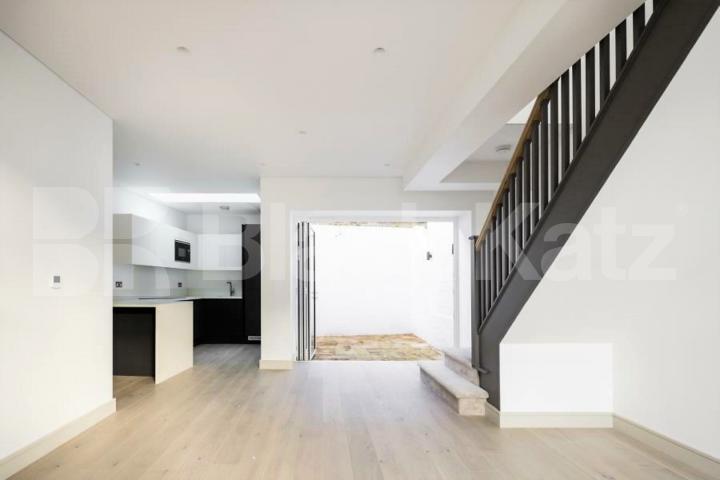 Luxury new 2 bed split level house with patio area in Kentish Town Raglan Street, Kentish Town