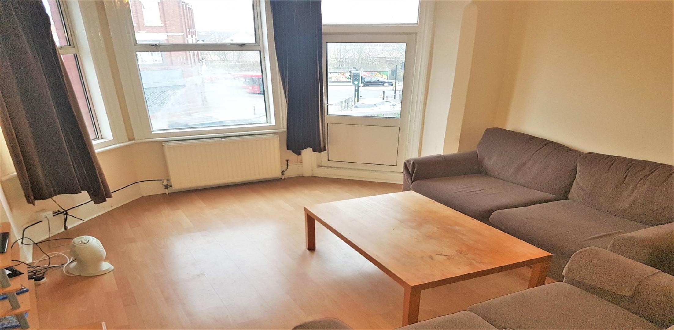 			2 Bedroom, 1 bath, 1 reception Flat			 Burnley Road, DOLLIS HILL