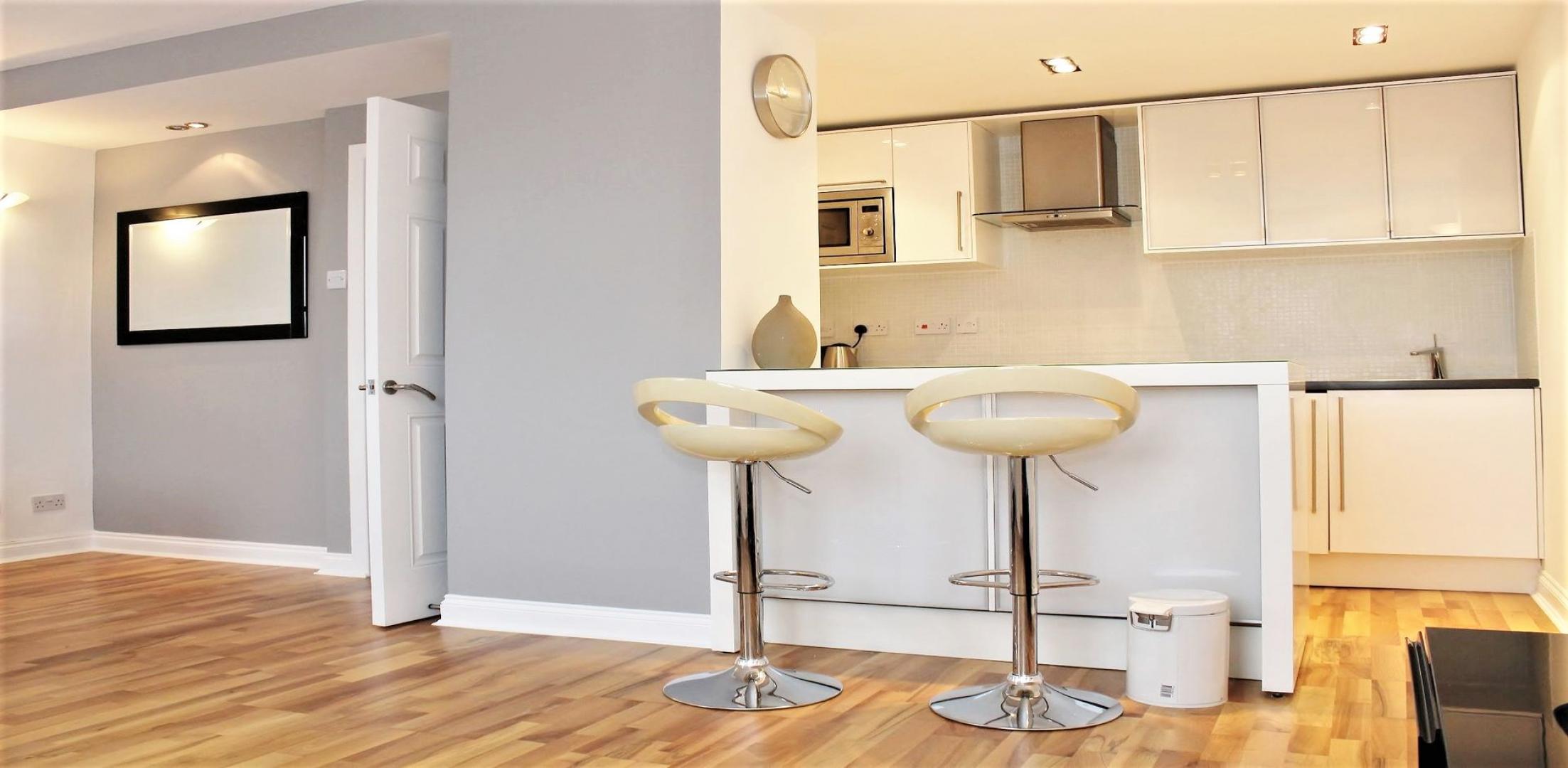 			1 Bedroom, 1 bath, 1 reception Apartment			 Westbourne Grove, NOTTING HILL GATE