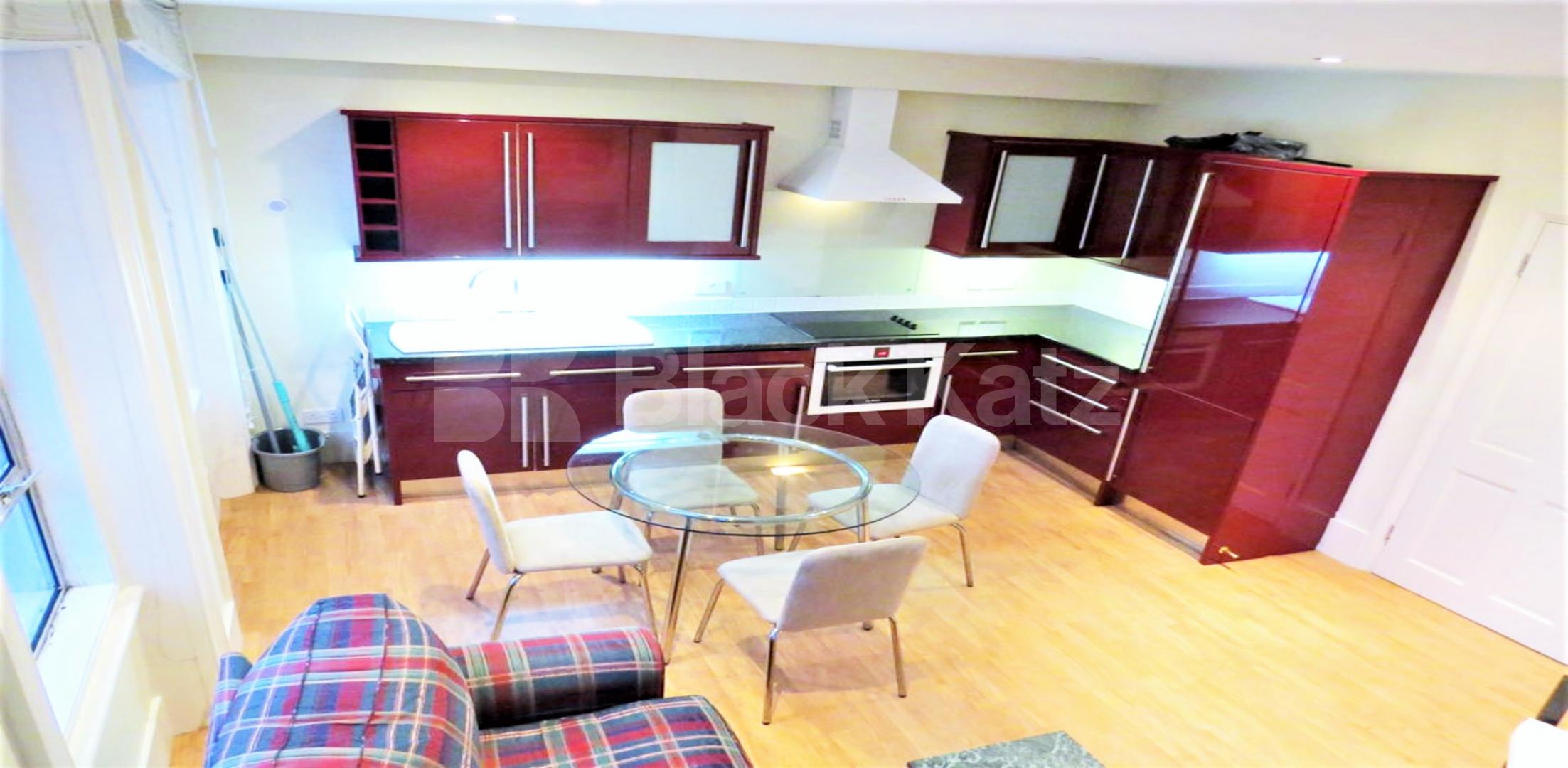 			1 Bedroom, 1 bath, 1 reception Flat			 Minford Gardens, SHEPHERDS BUSH