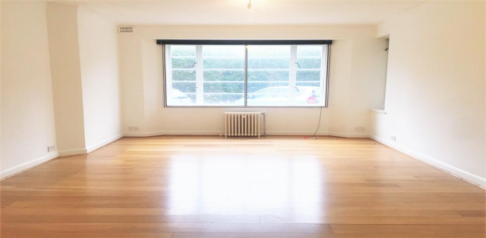 			2 Bedroom, 1 bath, 1 reception Flat			 Kingswood Court, West End Lane, WEST HAMPSTEAD