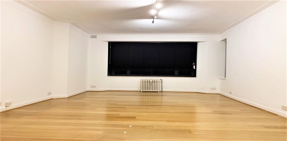 			2 Bedroom, 1 bath, 1 reception Flat			 Kingswood Court, West End Lane, WEST HAMPSTEAD