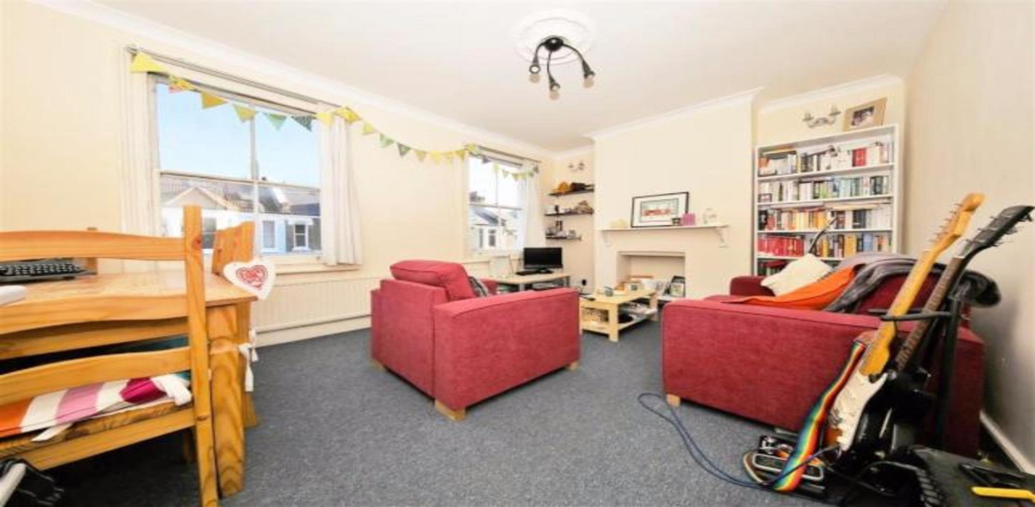 			NEW INSTRUCTION, 1 Bedroom, 1 bath, 1 reception Flat			 Hiley Road, KENSAL GREEN NW10 NW10
