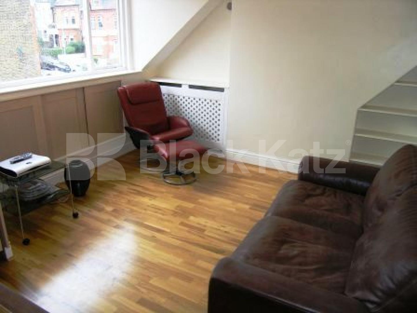 			1 Bedroom, 1 bath, 1 reception Flat			 Cecile Park, CROUCH END