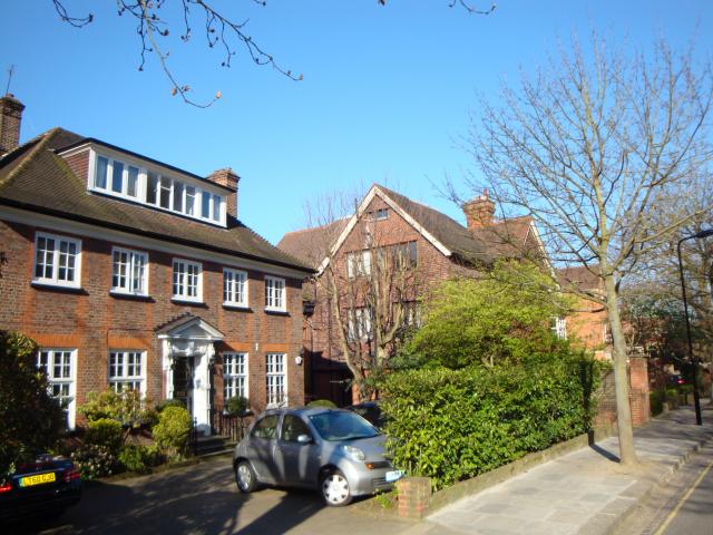 			NEW INSTRUCTION, 2 Bedroom, 1 bath, 1 reception Flat			 Redington Road, HAMPSTEAD
