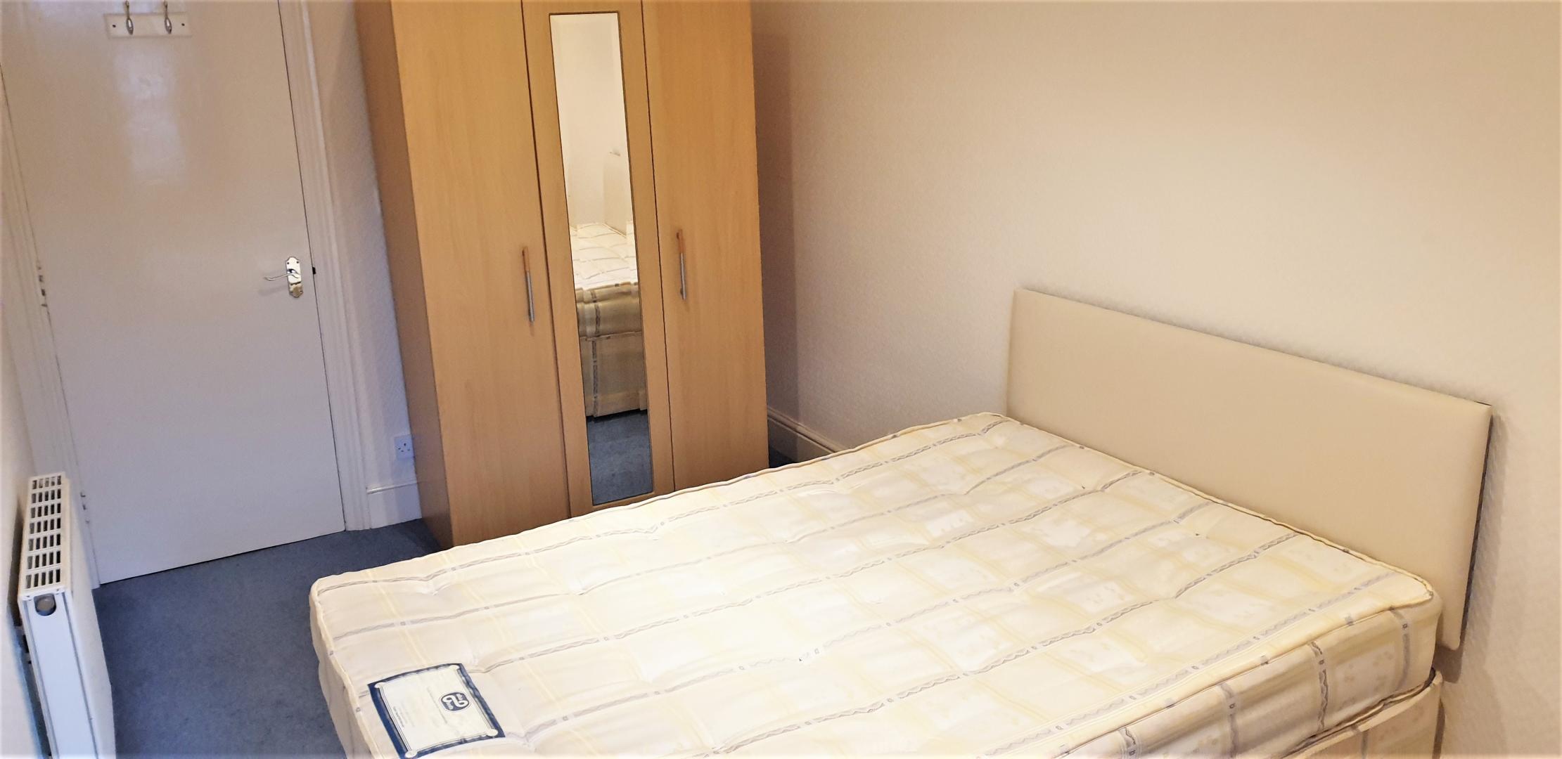 			WATER RATES INCLUDED, 1 Bedroom, 1 bath, 1 reception Flat			 Glenmore Road, BELSIZE PARK