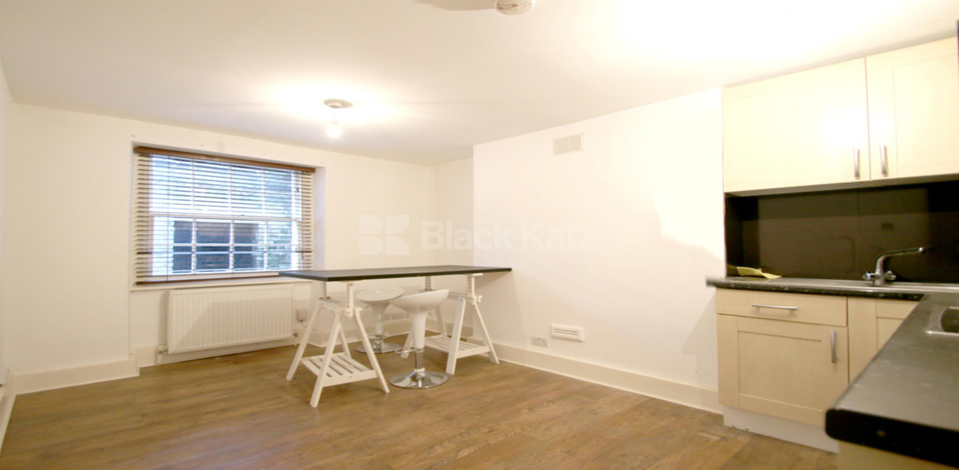 			1 Bedroom, 1 bath, 1 reception Apartment			 Amwell Street, CLARKENWELL / FARRINGDON EC1R