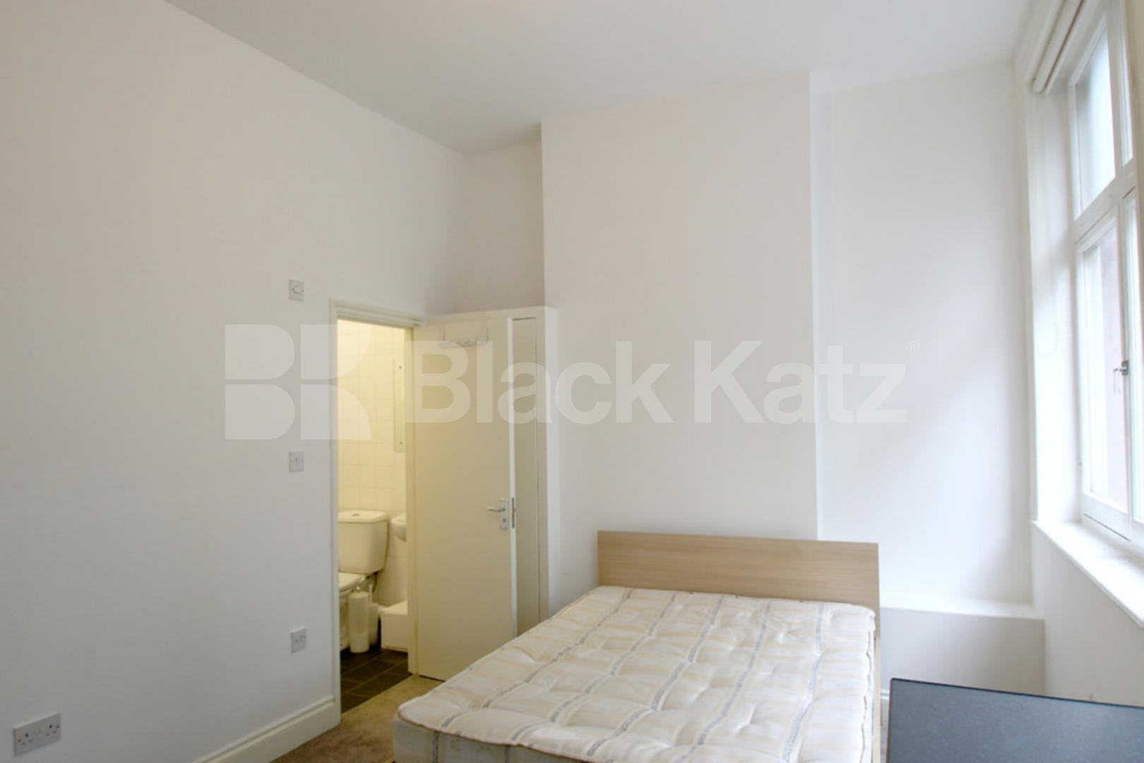 Large Self contained studio located in zone 1 central Location. Old Street, Old street