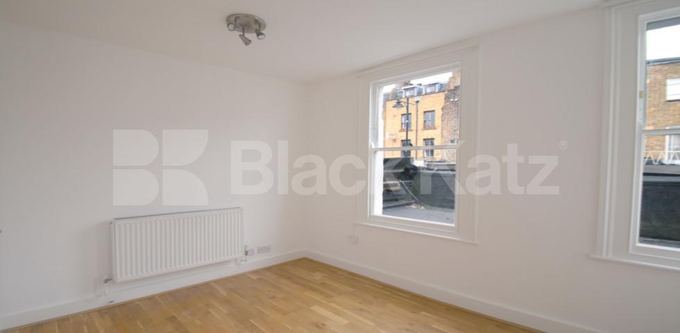 			2 Bedroom, 1 bath, 1 reception Apartment			 CHAPEL MARKET N1, ANGEL-ISLINGTON