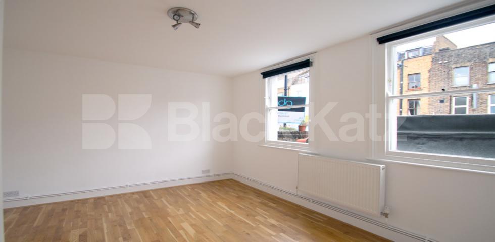 			2 Bedroom, 1 bath, 1 reception Apartment			 CHAPEL MARKET N1, ANGEL-ISLINGTON