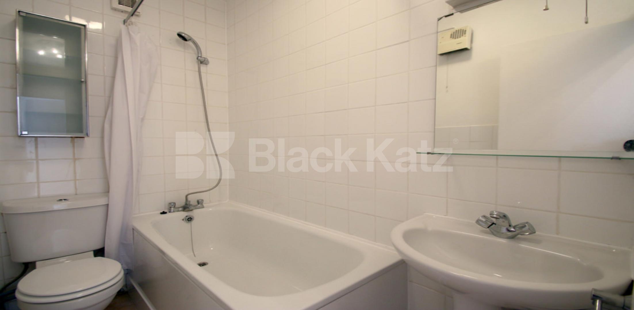 			2 Bedroom, 1 bath, 1 reception Apartment			 CHAPEL MARKET N1, ANGEL-ISLINGTON