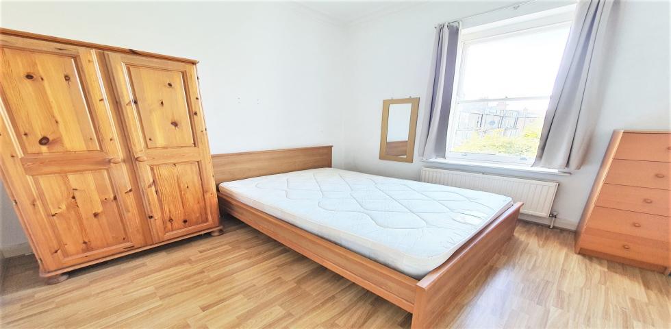 			2 Bedroom, 1 bath, 1 reception Flat			 Brondesbury Road, QUEENS PARK