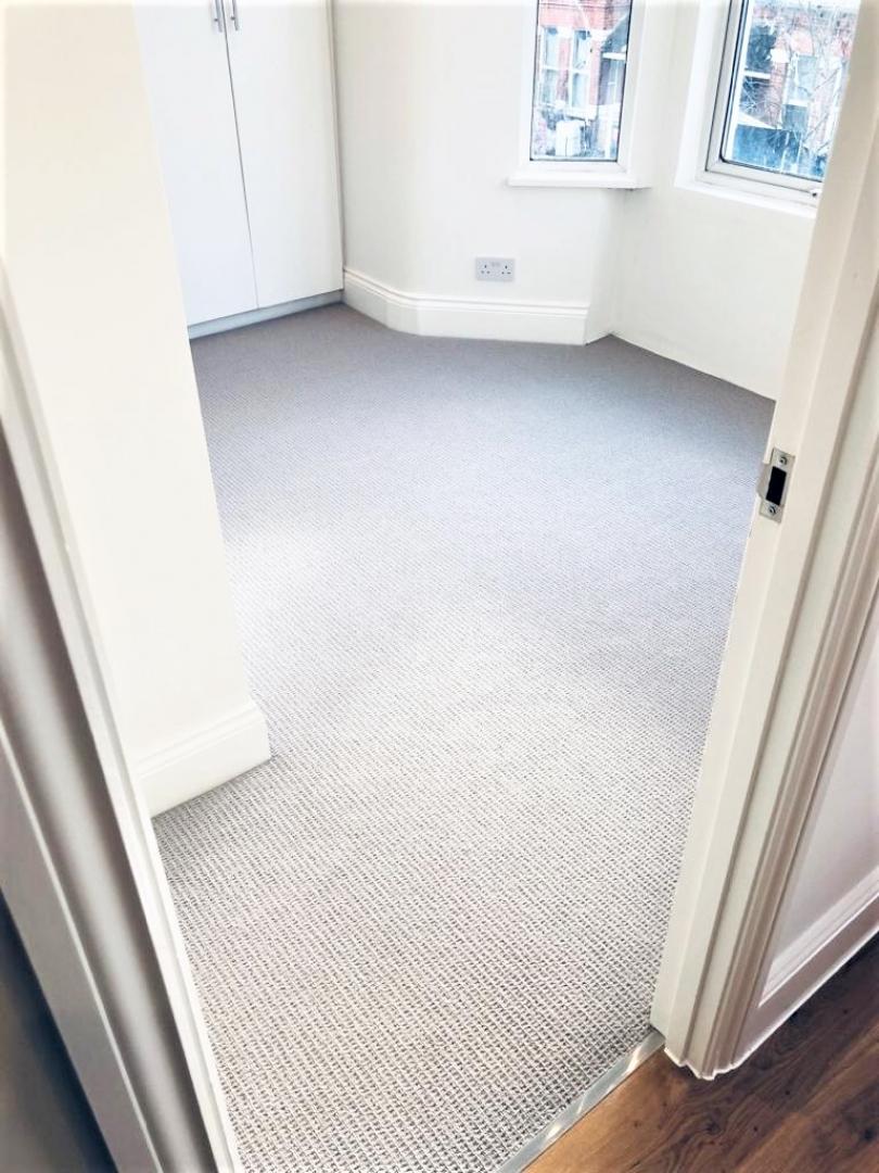 			ELECTRICITY & GAS INCLUDED, 1 Bedroom, 1 bath, 1 reception Apartment			 Agamemnon Road, WEST HAMPSTEAD