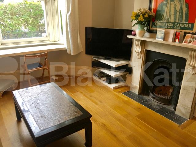 			NEW INSTRUCTION, 1 Bedroom, 1 bath, 1 reception Apartment			 Ferndale Road, Clapham North 