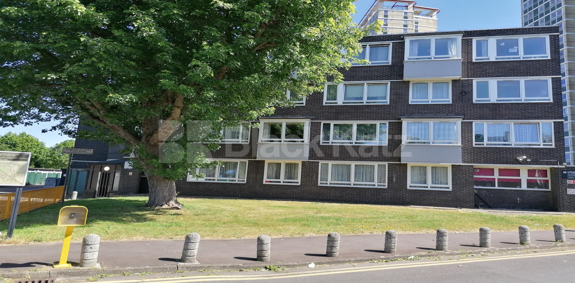 			LET , 3 Bedroom, 1 bath, 1 reception Apartment			 Rolls Road, Bermondsey