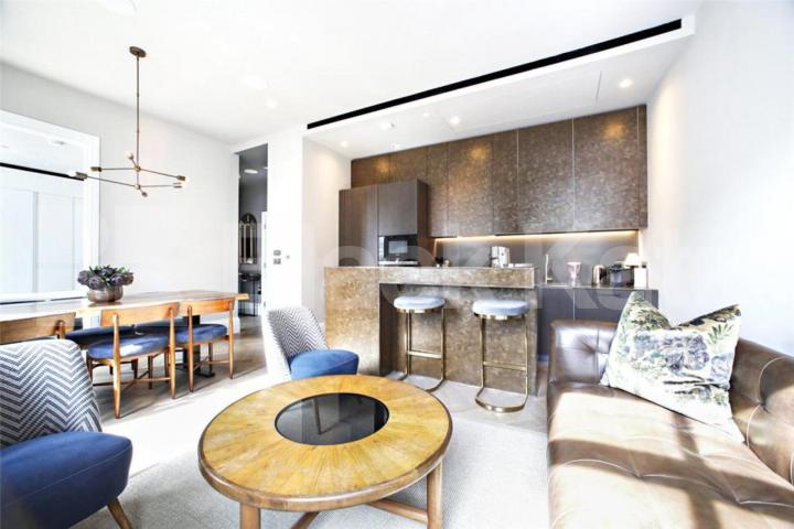 Stylish One Bedroom Apartment with Open Plan Living on Rosebery Ave, EC1 Rosebury Avenue , Clerkenwell