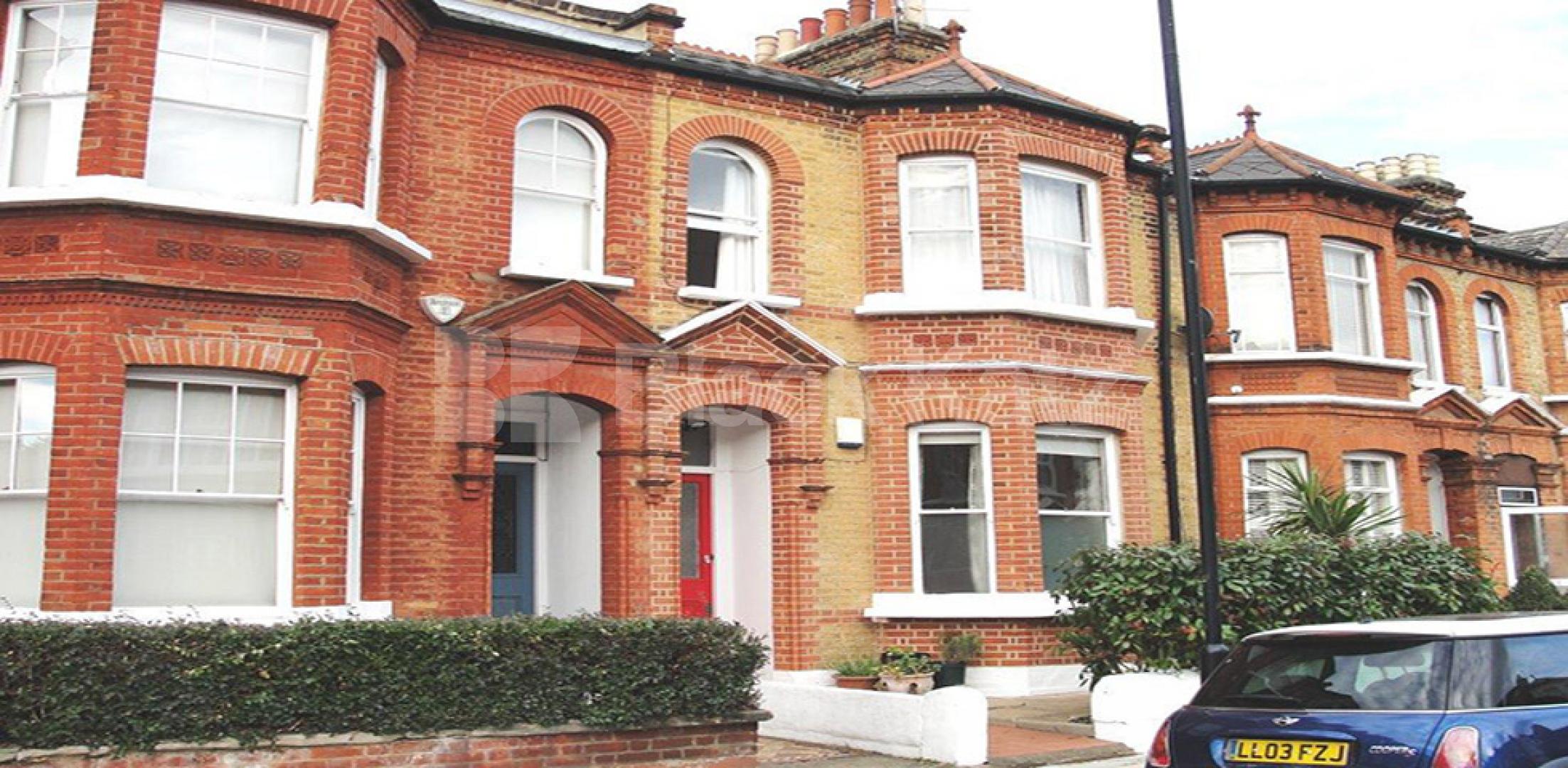 			NEW INSTRUCTION , 4 Bedroom, 1 bath, 1 reception House			 Rosebery Road, Clapham Park