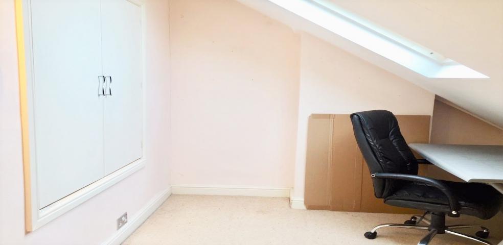 			NO TENANTS ADMINISTRATION FEES , 3 Bedroom, 1 bath, 1 reception Flat			 Richborough Road, KILBURN