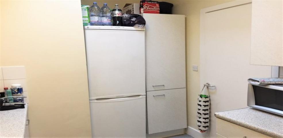 			NEW INSTRUCTION, 3 Bedroom, 1 bath, 1 reception Flat			 Minster Road, WEST HAMPSTEAD