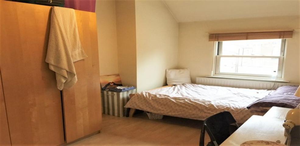 			NEW INSTRUCTION, 3 Bedroom, 1 bath, 1 reception Flat			 Minster Road, WEST HAMPSTEAD