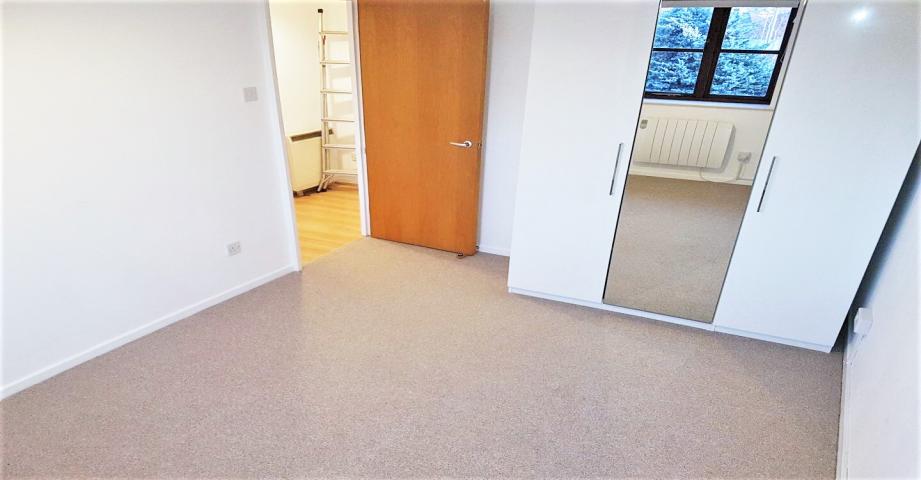 			LET, 1 Bedroom, 1 bath, 1 reception Apartment			 Woodvale Way, CRICKLEWOOD