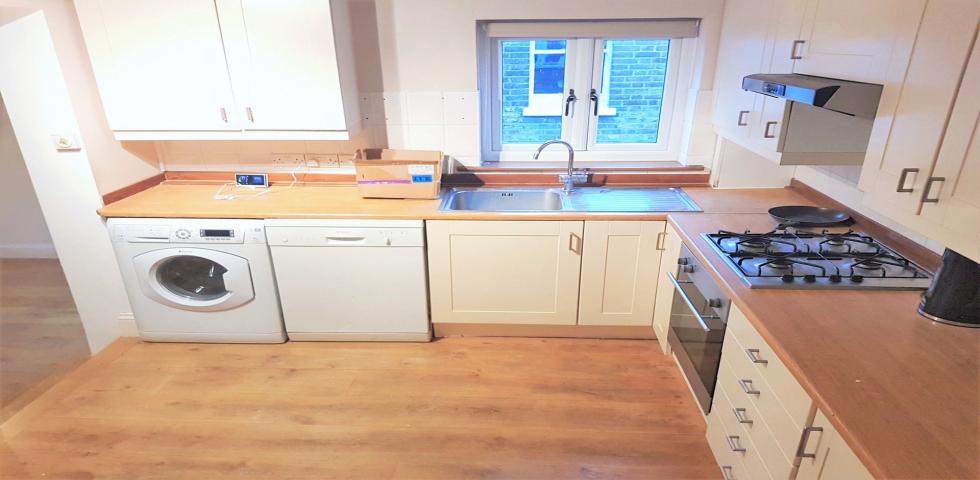 			NEW INSTRUCTION, 2 Bedroom, 1 bath, 1 reception Flat			 Victoria Road, QUEENS PARK / KILBURN